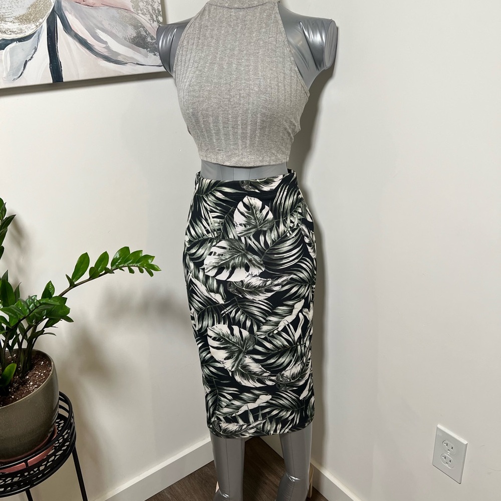 Tropical Leaf Print Skirt